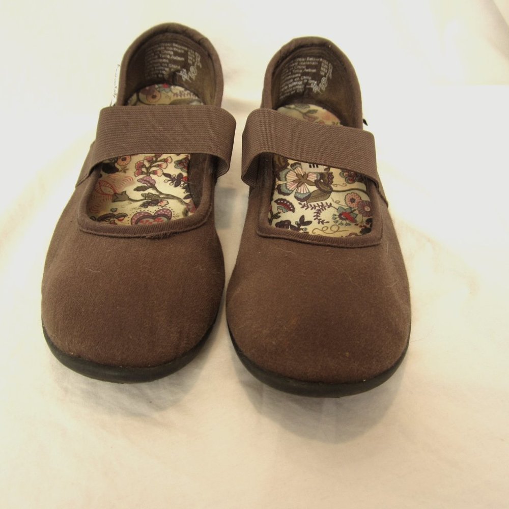 Brown fabric ballet flats Payless American Eagle